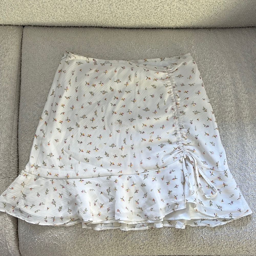 Floral Mini Skirt!